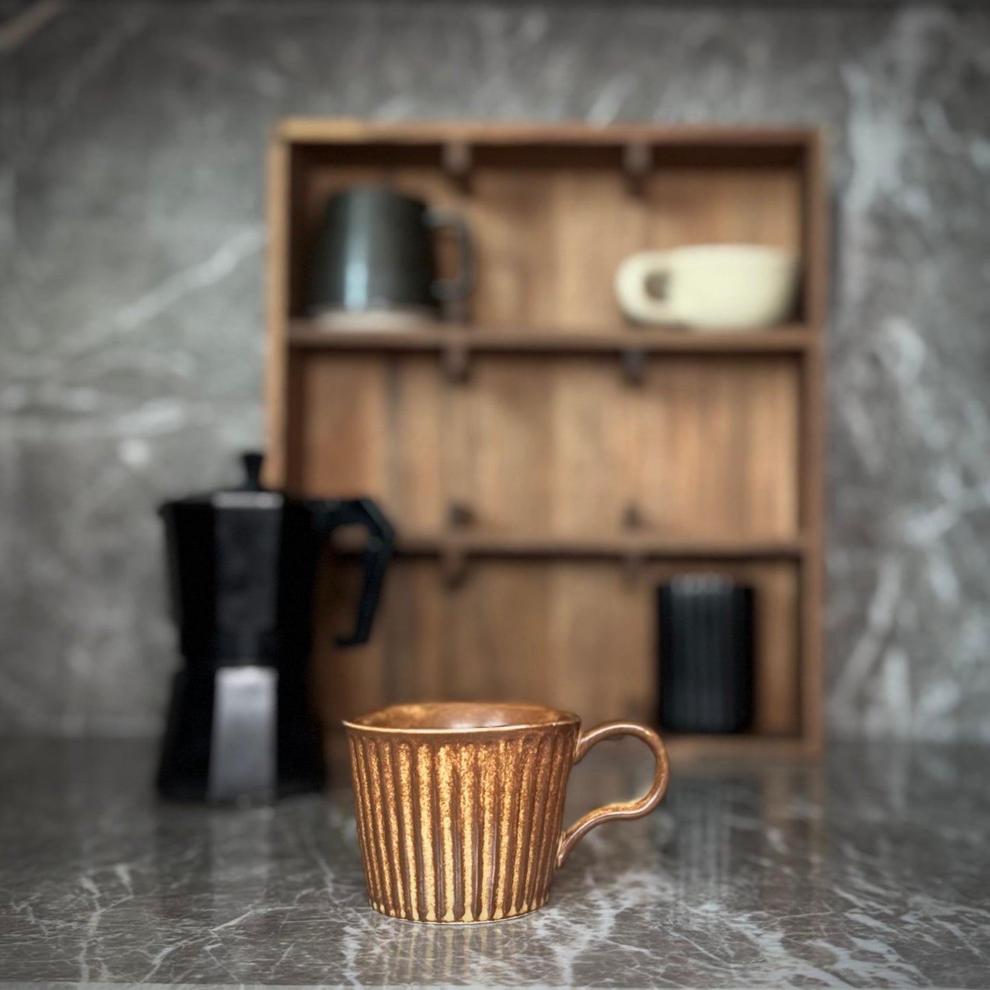 Mug Shelf + 4 Signature Ceramic Mugs - Nordico