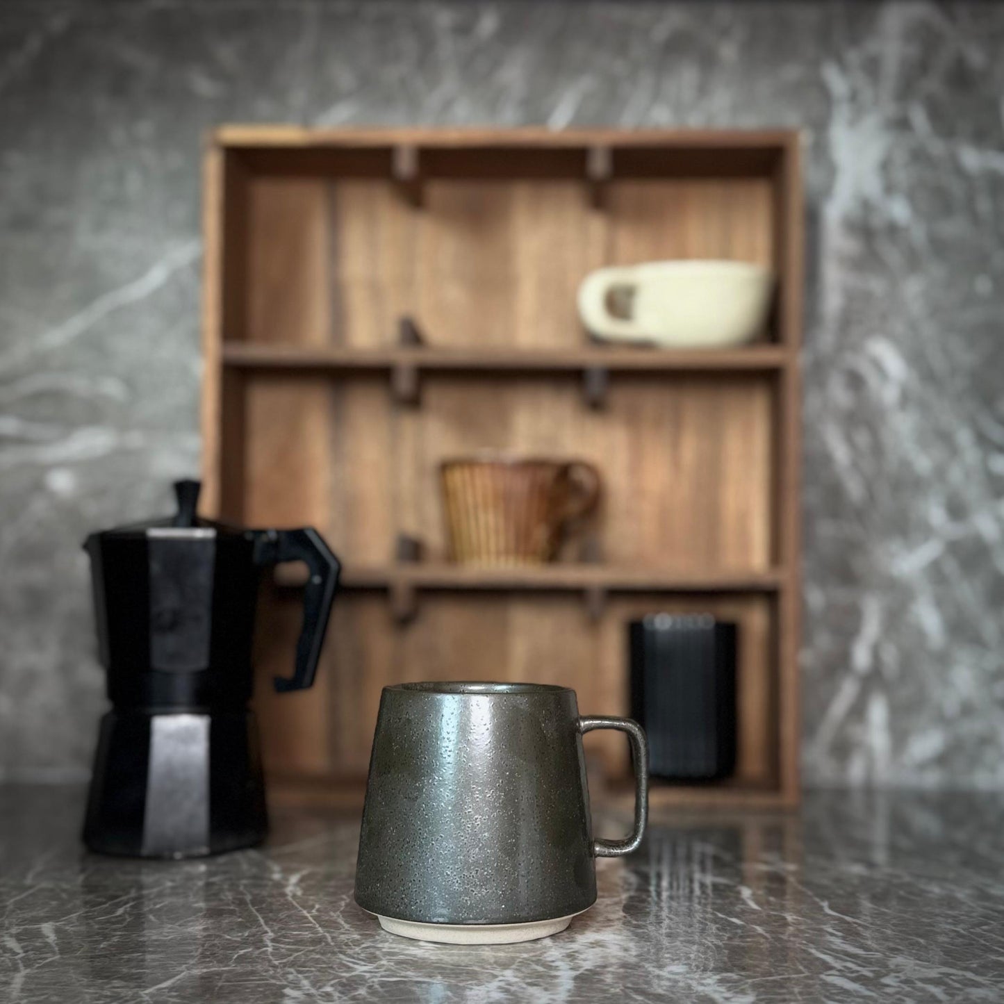 Mug Shelf + 4 Signature Ceramic Mugs - Nordico