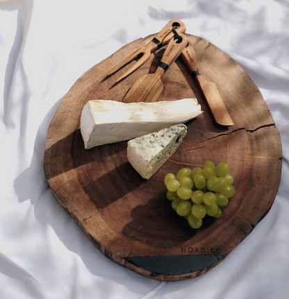 NORDICO Wooden Cheese Board Set with Wooden Cheese Knives - Nordico